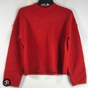 OAK AND FORT CREWNECK SWEATER LAVA FALLS